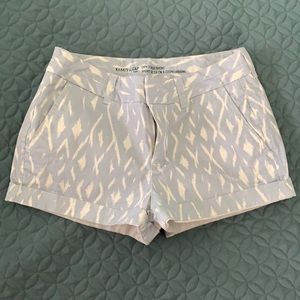 Gap shorts for women.